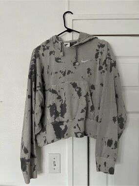 Nike Gray and Charcoal Splatter Cropped oversized Hoodie size small
